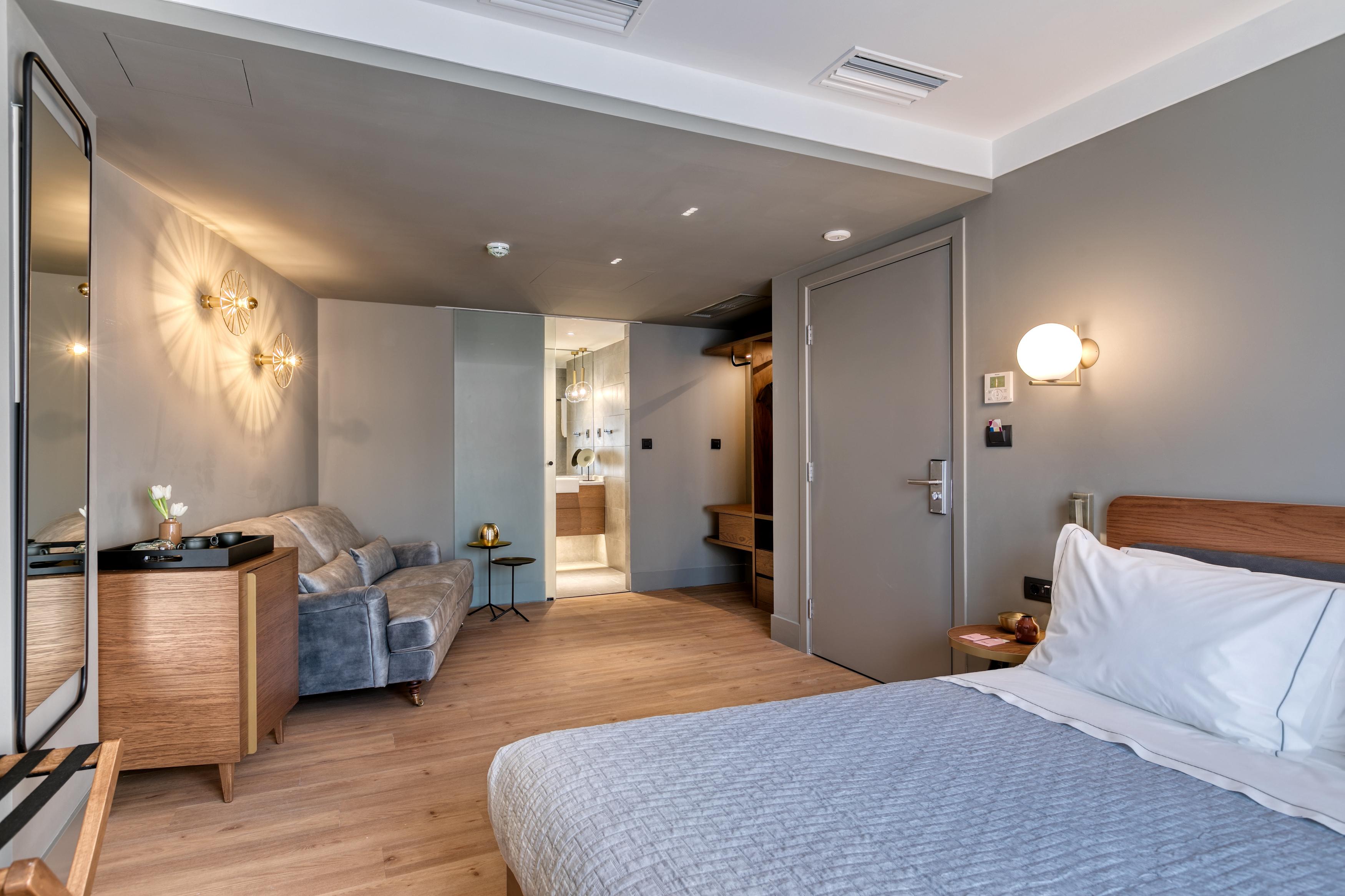 Bob W Eolou Hotel Атина Екстериор снимка