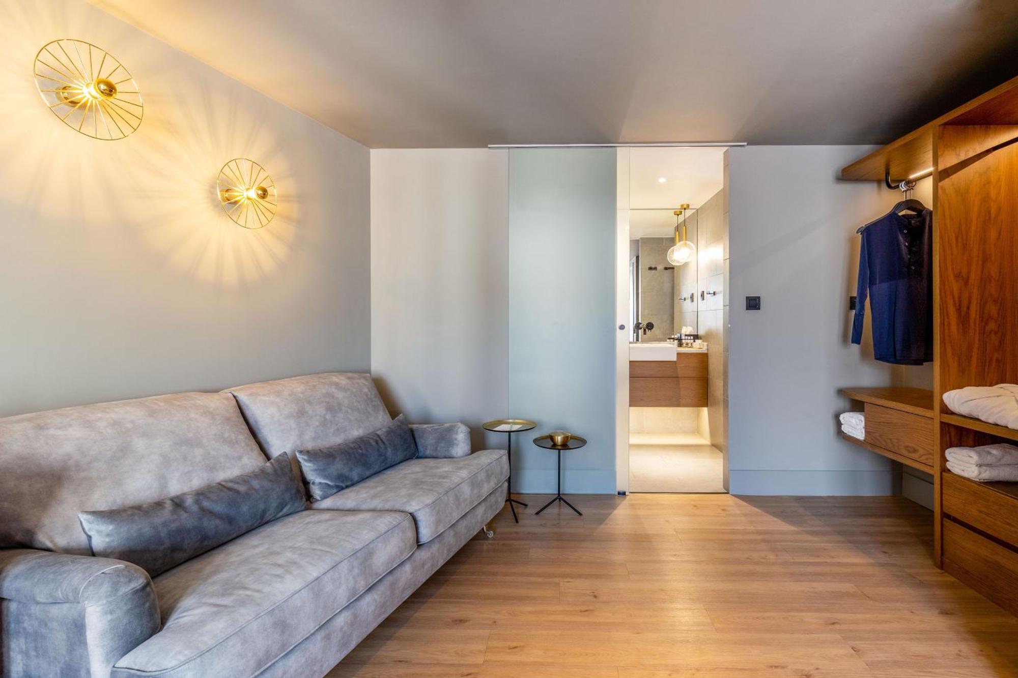 Bob W Eolou Hotel Атина Екстериор снимка