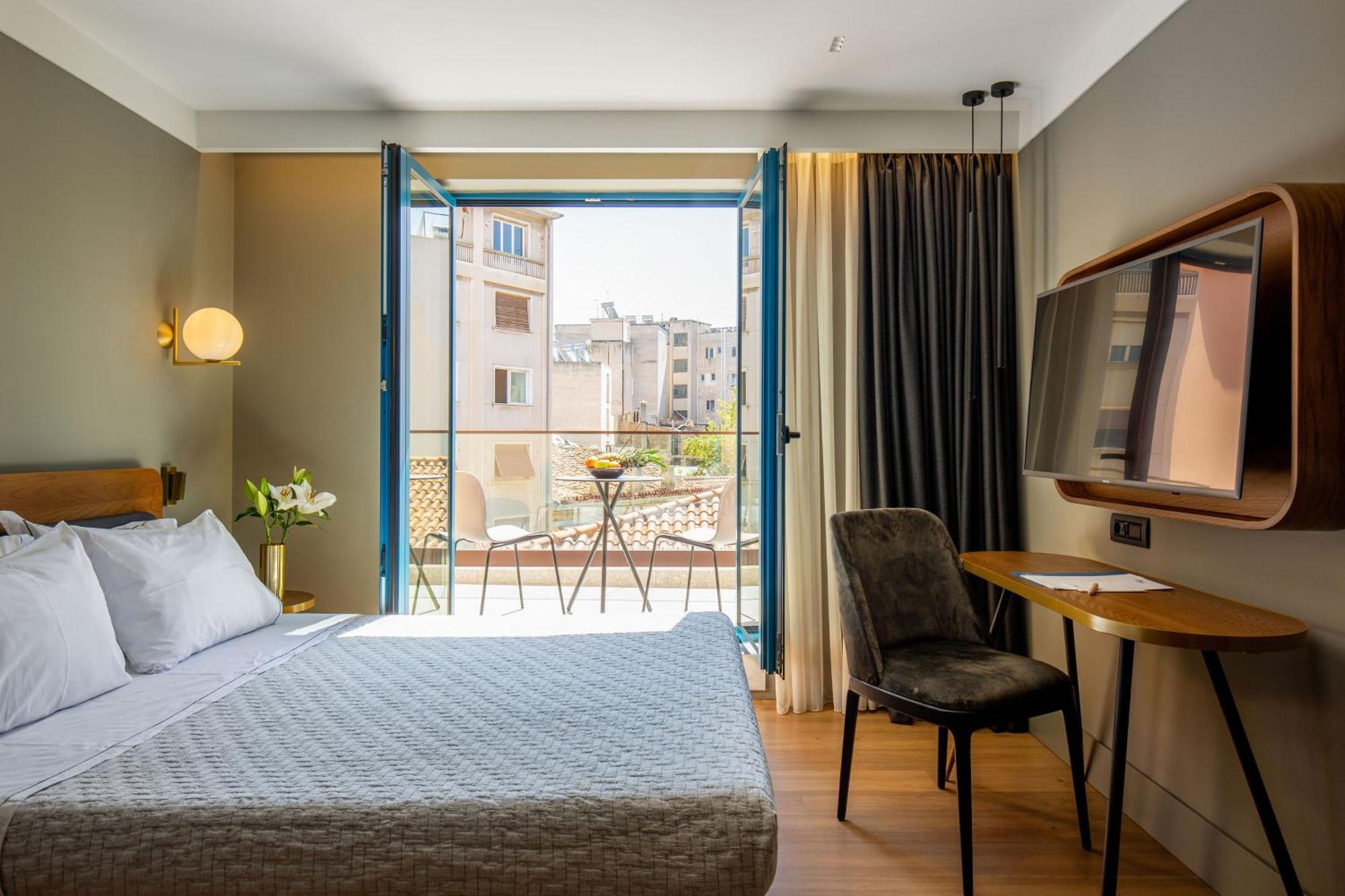 Bob W Eolou Hotel Атина Екстериор снимка