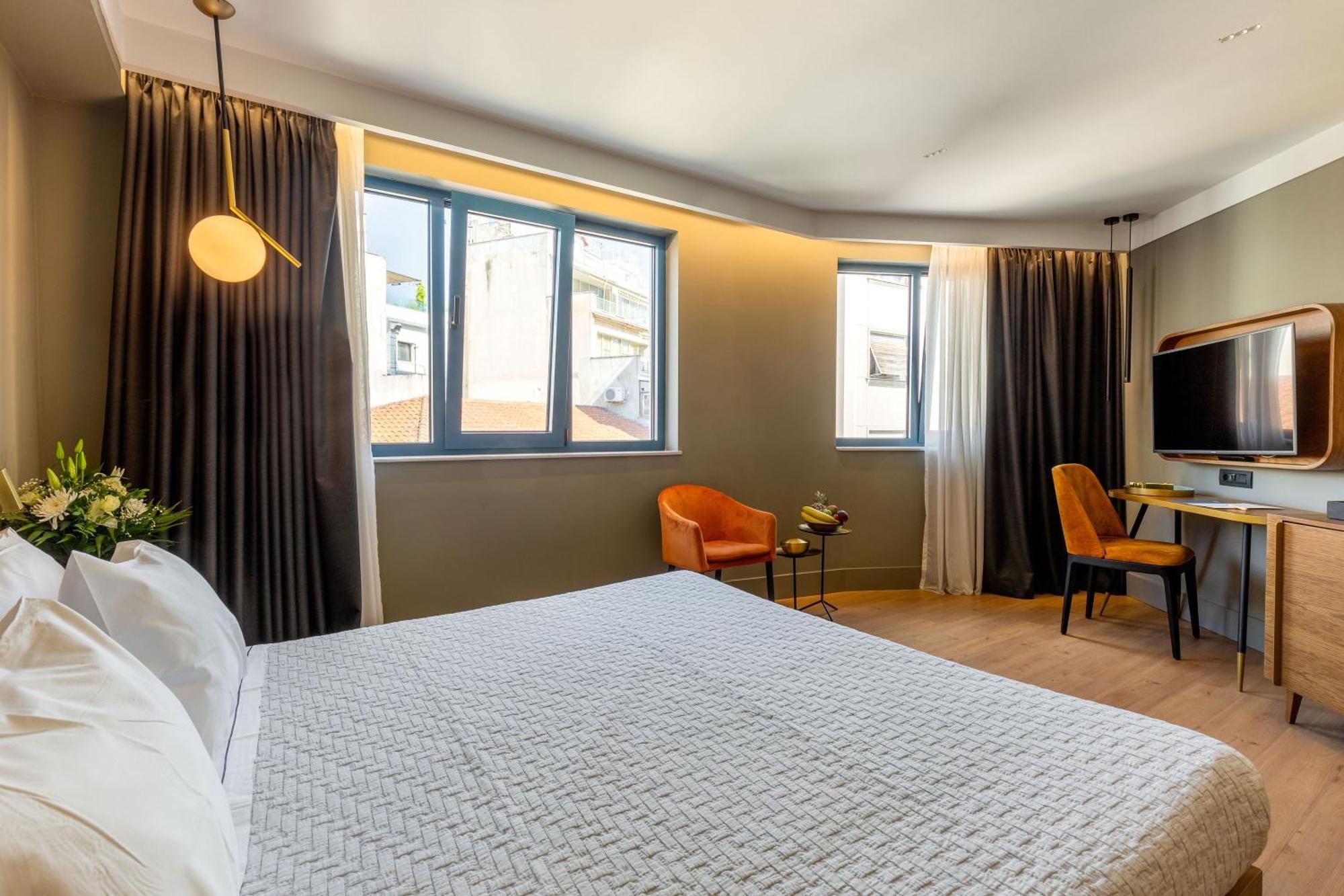 Bob W Eolou Hotel Атина Екстериор снимка
